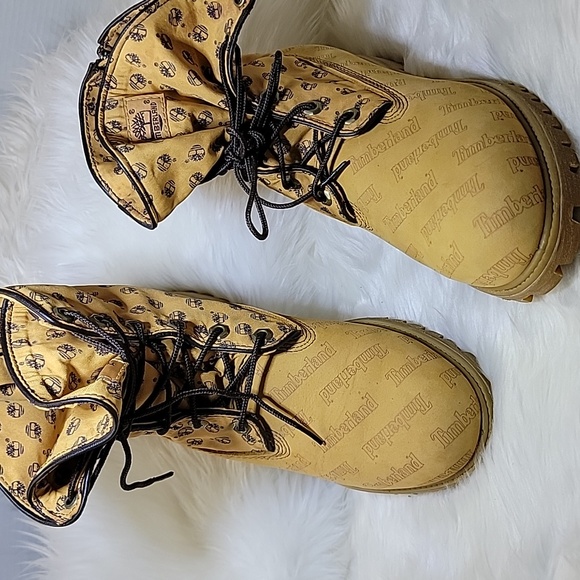 TIMBERLAND est 1973 Waterproof Men Roll up Camel Timberland Logo Print Size 9M - Picture 1 of 13